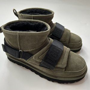 Ugg Classic Ultra Mini Hybrid Boots Women’s 8 Suede Wool Lined Plush Olive Green